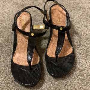 Chaps sz 8 wedge heel